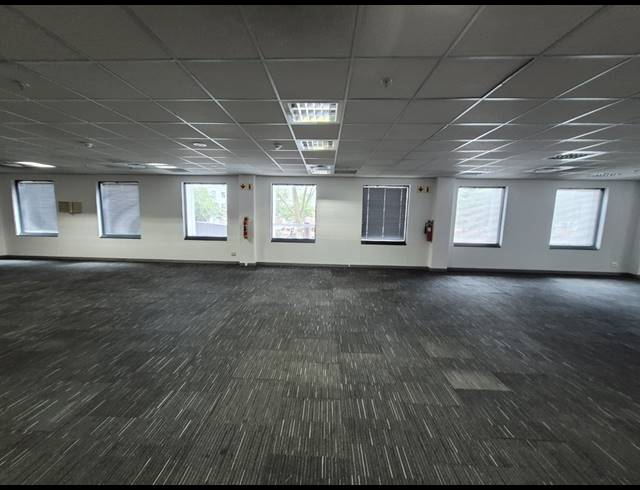 457M² OFFICE TO LET IN SANDTON CENTRAL